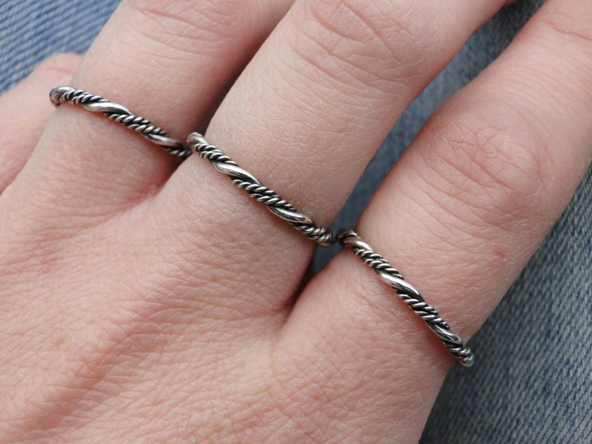 Harmonie Stapelring, Gedrehter Sterling Silber, Anfertigung Auf Bestellung, Ausgefallener Silber Stapelring Harmonie Stapelring, Gedrehter Sterling Silber, Anfertigung Auf Bestellung, Ausgefallener Silber Stapelring von MermaidMetalStudio