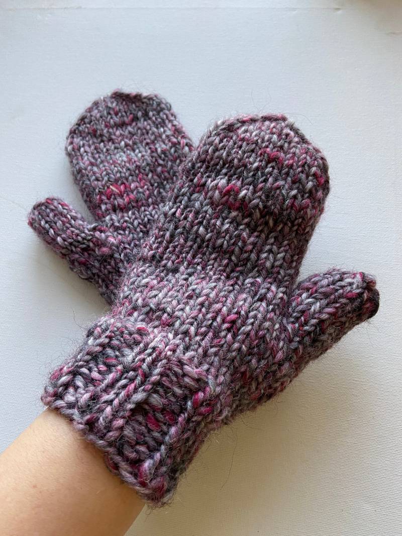 Handgestrickte Fäustlinge Lila Handmade Women von MerrySiGaCrafts