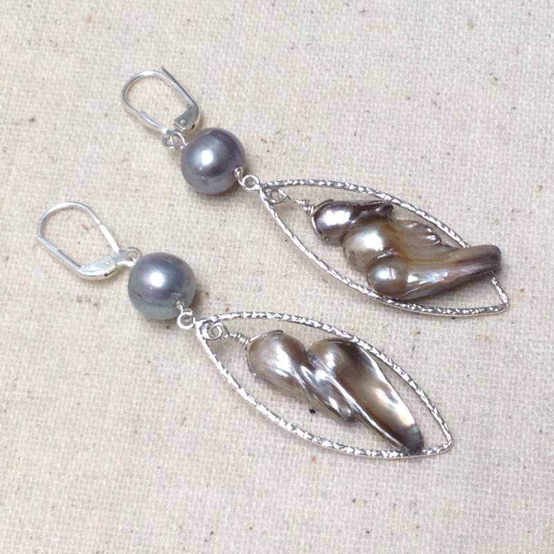 Grau Barock Perle Sterling Silber Kugel Baumeln Kronleuchter Ohrringe von MesBeauBijoux