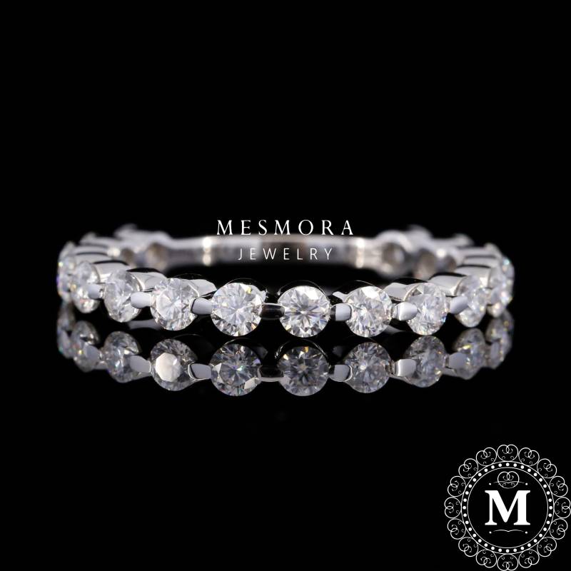 2.5 Mm Rundschliff Lab Gewachsen Diamant Ehering 3 Viertel Eternity Band Minimalist Erstellt Bubble Prong Set Brautring von MesmoraLabgrown