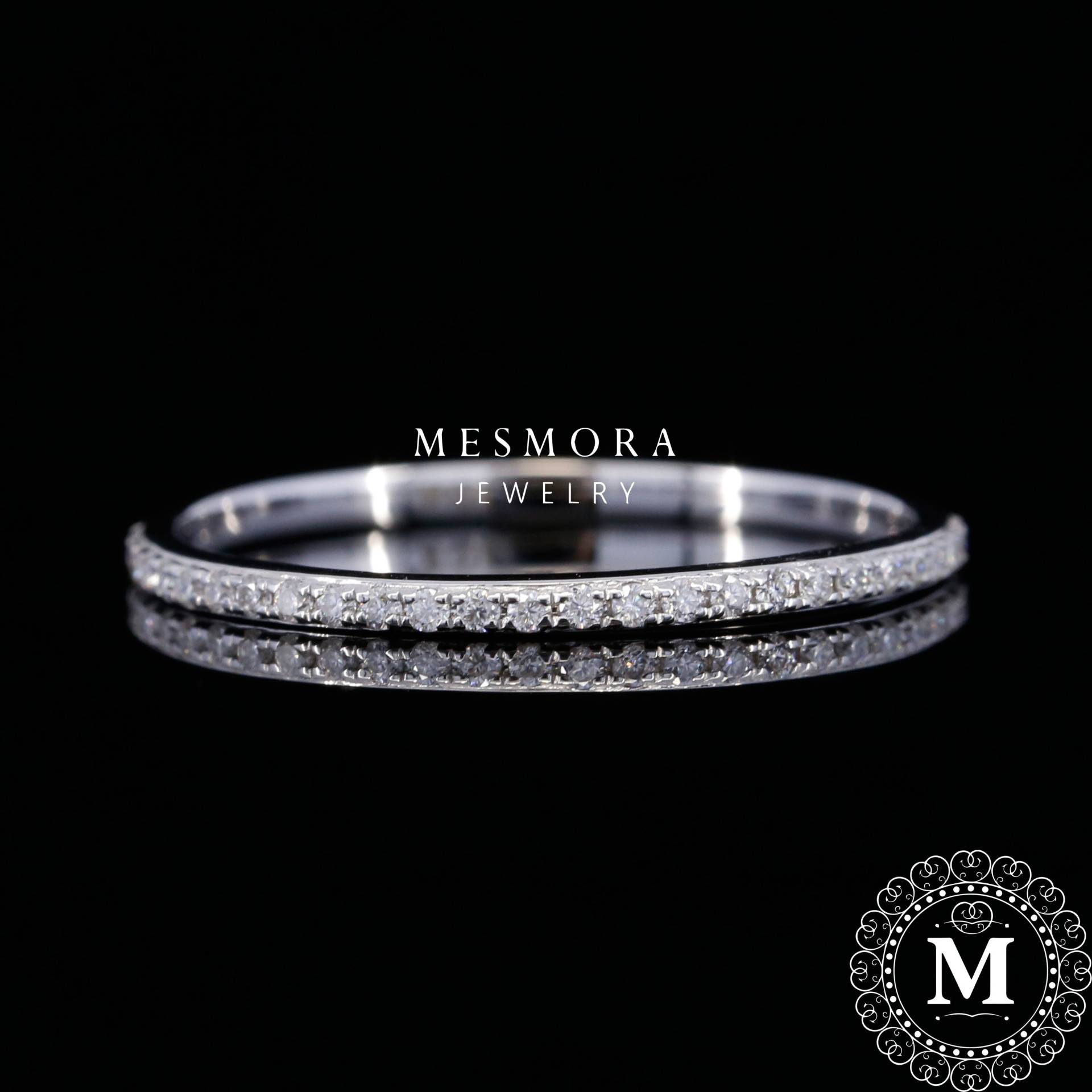 Labor Diamant Eternity Band Voll Ehering Frauen 1mm Ring in 14K Massiv Gold Weißgold Oder Rosegold von MesmoraLabgrown