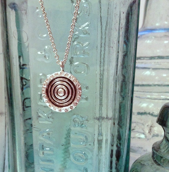21 Diamant Mandala Anhänger 21 Diamant Mandala Anhänger von MetalMoonBrooklyn