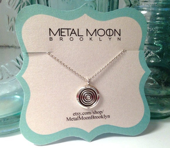 sterling Silber & Diamant Mandala Halskette sterling Silber & Diamant Mandala Halskette von MetalMoonBrooklyn