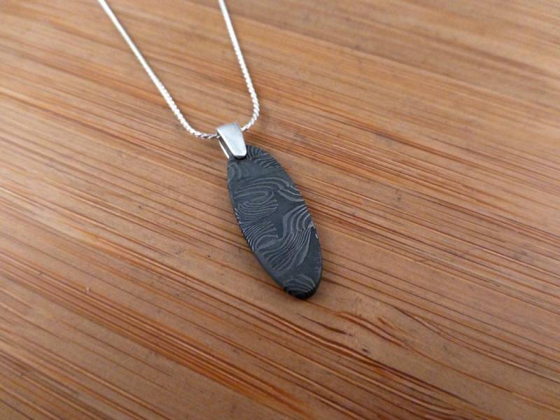 Weltall Meteorit Damast Anhänger Sterling Silber Anhängerschlaufe Weltall Meteorit Damast Anhänger Sterling Silber Anhängerschlaufe von Meteorites