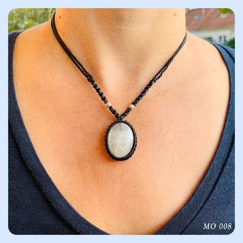 Regenbogen-Mondstein Kette, Mondstein Kette Makramee, Makramee Schmuck, Rainbow Moonstone Cabochon Regenbogen-Mondstein Kette, Mondstein Kette Makramee, Makramee Schmuck, Rainbow Moonstone Cabochon von MevasCH