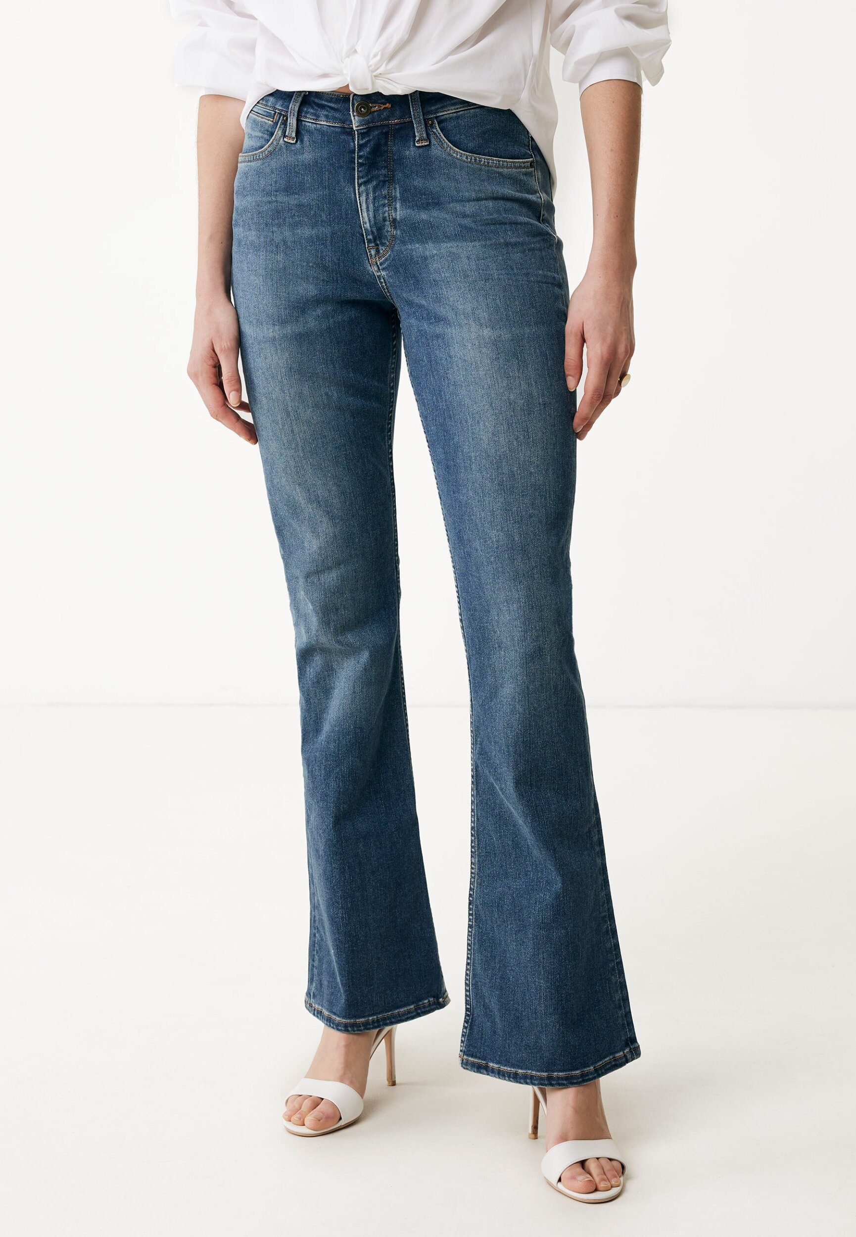 Evy High Waist / Flared Jeans von Mexx