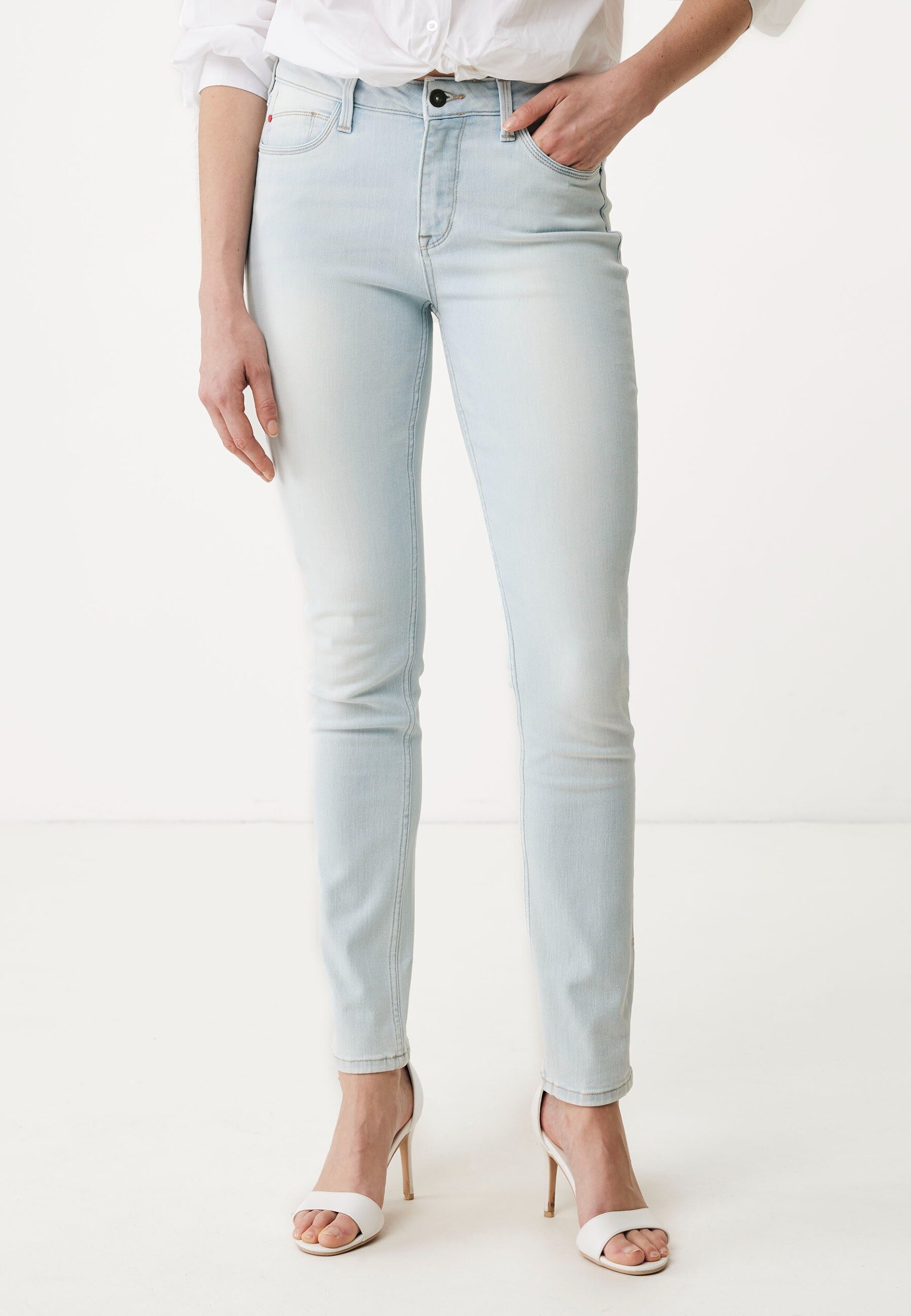 Jenna Mid Waist / Slim Fit Jeans von Mexx