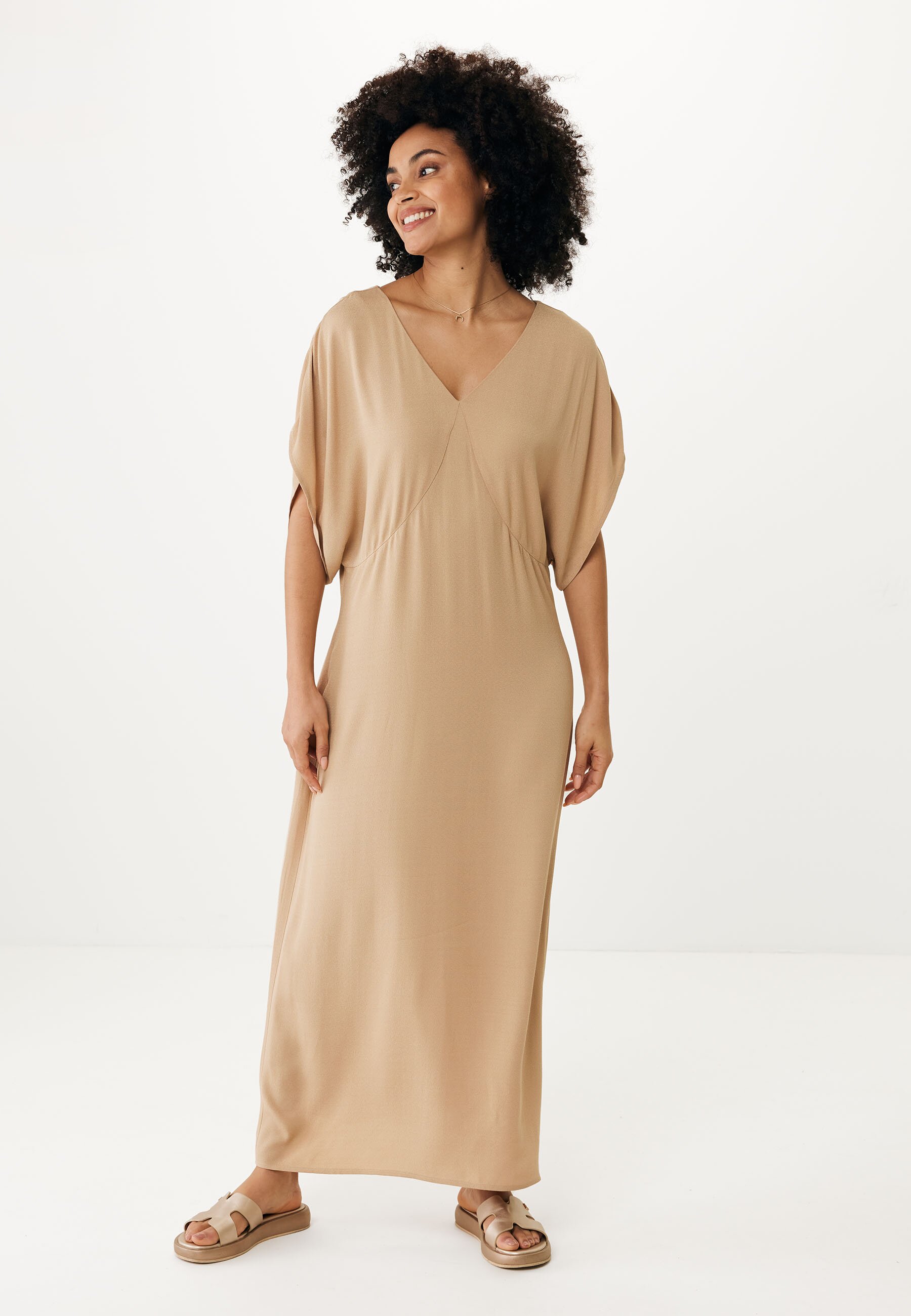 Long V-neck Dress Fluttersleeve Sand von Mexx