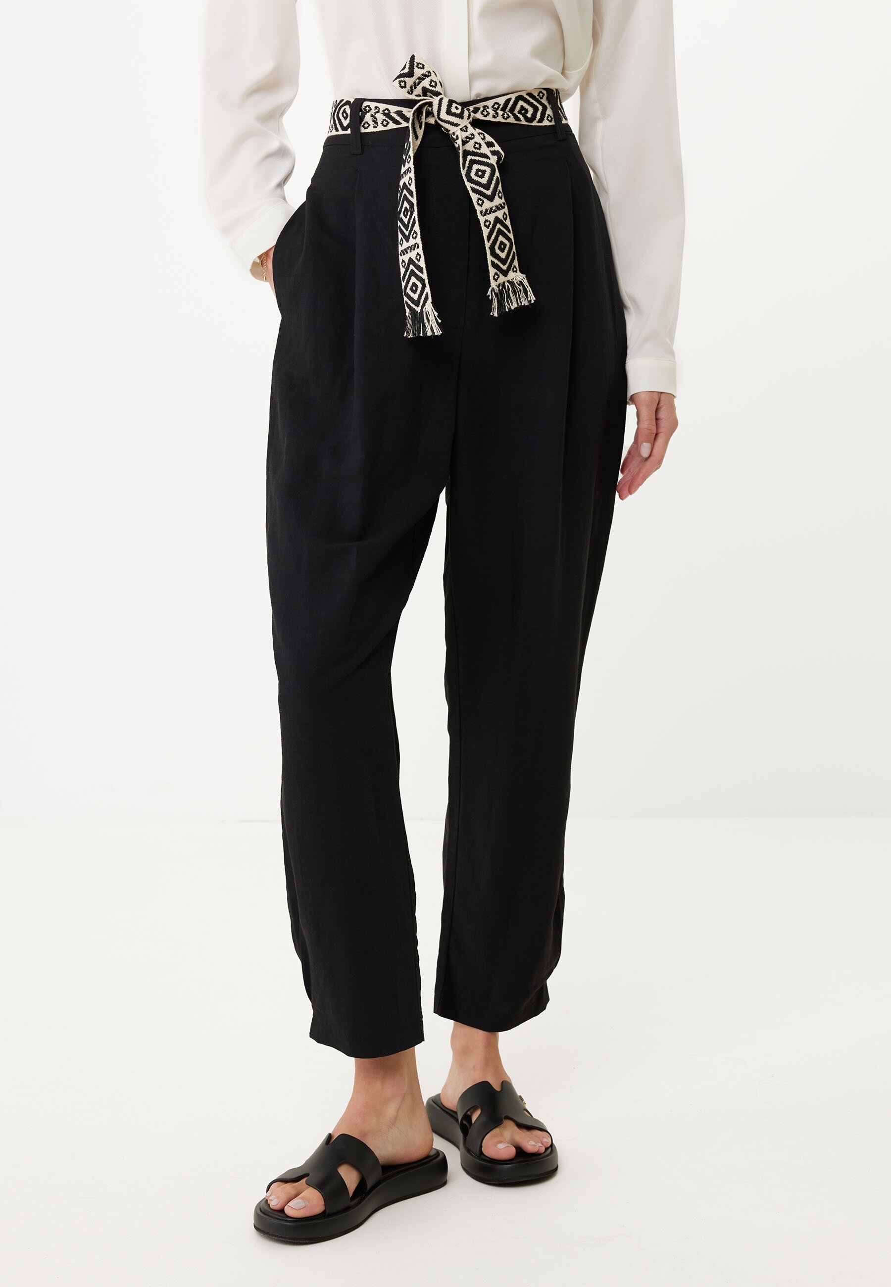 Pants With Belt Black von Mexx