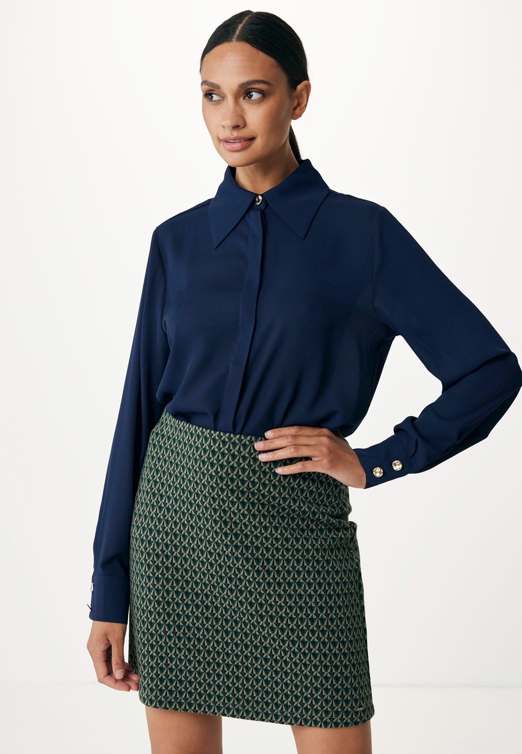 Pointy Collar Blouse Navy von Mexx