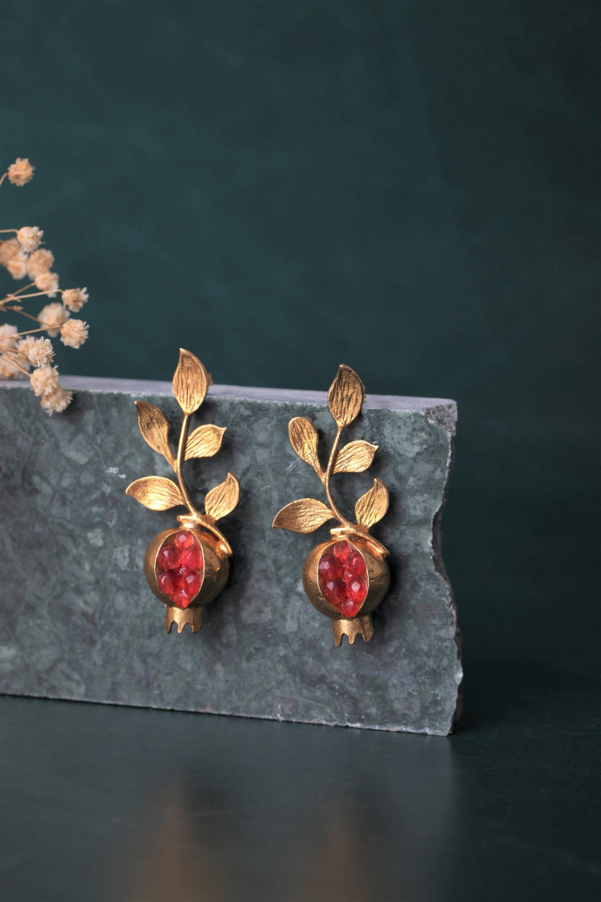 Handgefertigte Blattohrringe Aus Granatapfel Türkisch Design Schmuck von MeyArtDesign