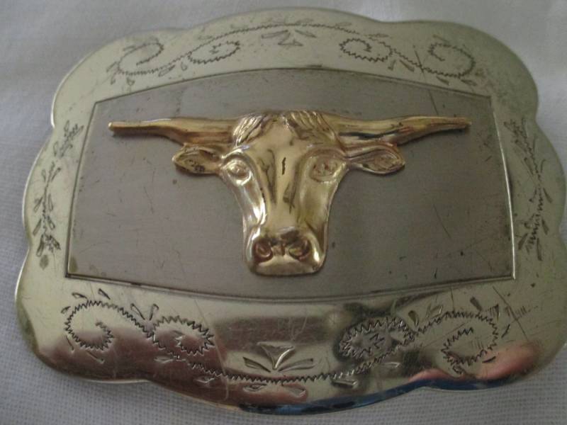 Vintage Longhorn Stierkopf - Nickel Silber Goldene Farbe von MezaL50