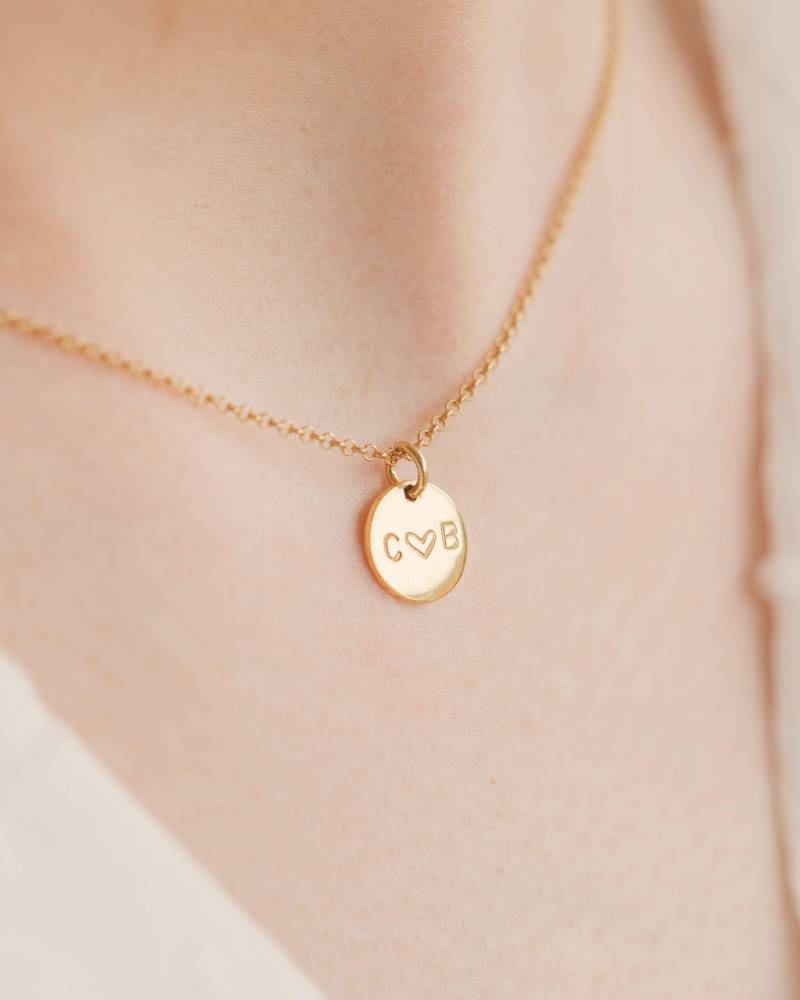 Gold Initial Halskette | Hand Gestempelt Buchstabe Personalisierte Paare Initialen Handgestempelte von MhohoAndCo