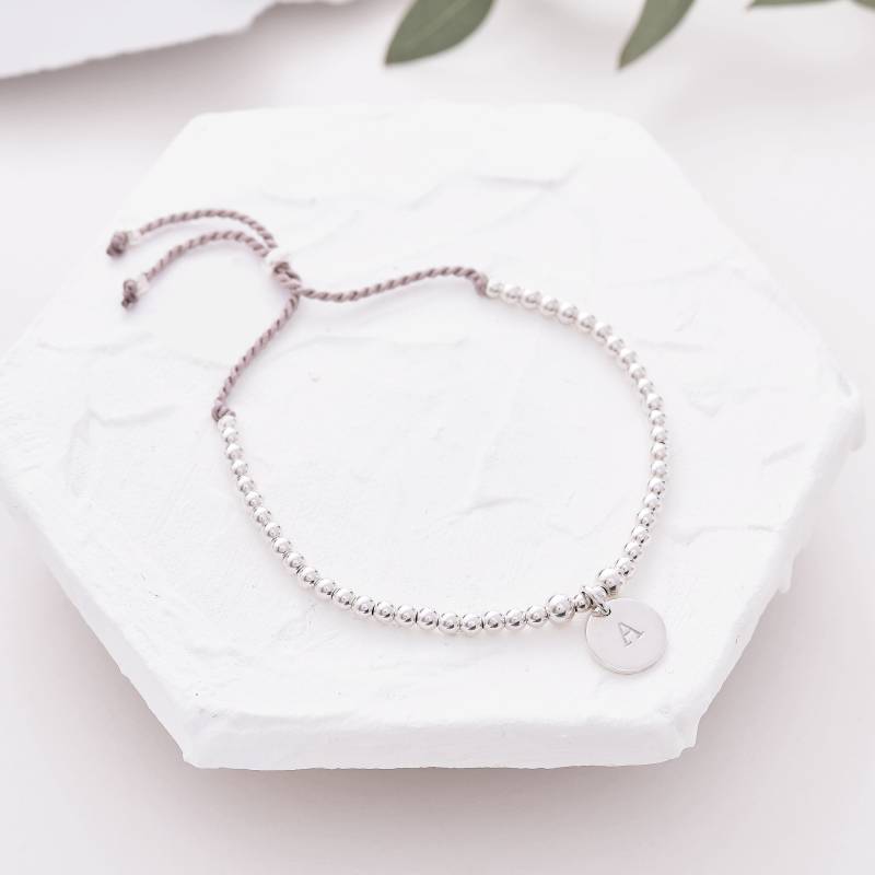 Sterling Silber Initial Armband | Handgestempeltes Personalisiertes Kordelarmband Perlenarmband Stapelarmband Mit Initialen von MhohoAndCo