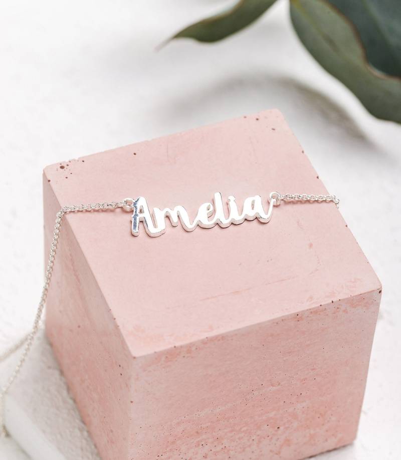 sterling Silber Namenskette | Personalisierte Kurvige Namensschmuck Silberkette Mit Personalisierung sterling Silber Namenskette | Personalisierte Kurvige Namensschmuck Silberkette Mit Personalisierung von MhohoAndCo