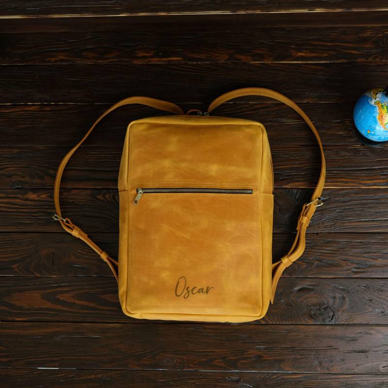 Leder-Laptop-Rucksack Mann, Arbeitsrucksack Für Computer, Dünner Herren-Rucksack Macbook, Personalisierter Ehemann Oder Kollegen Weihnachtsgeschenk von MiKaUa