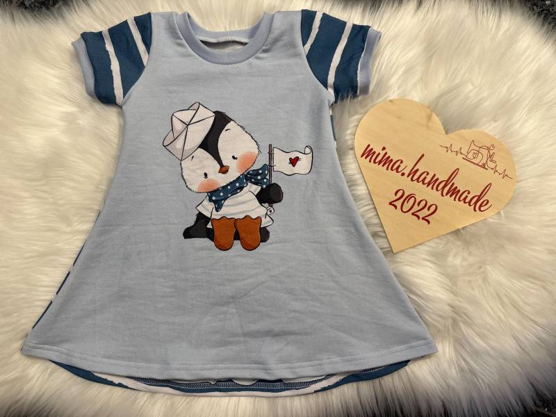 Kinder-Kleid /Größe 80/ Drehkleid/ Panel Pinguin/ Mädchenkleidung/ Unikat/ Handgefertigt/ Kindermode/ Geschenkidee/ Nachhaltige Kindermode von MiMaHandmade2022