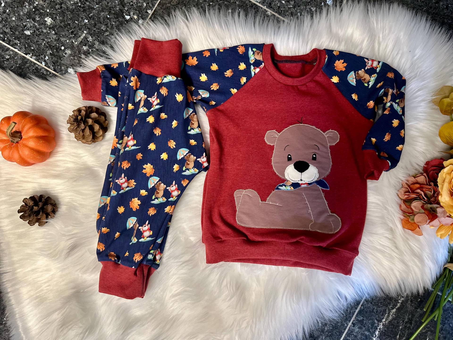 Kinder-Pullover/ Kinder-Pumphose/ Größe 86/ Stickbild Bär/ Handgemachte Babykleidung/ Nachhaltige Kindermode/Geschenkidee/Set/Kinderkleidung von MiMaHandmade2022