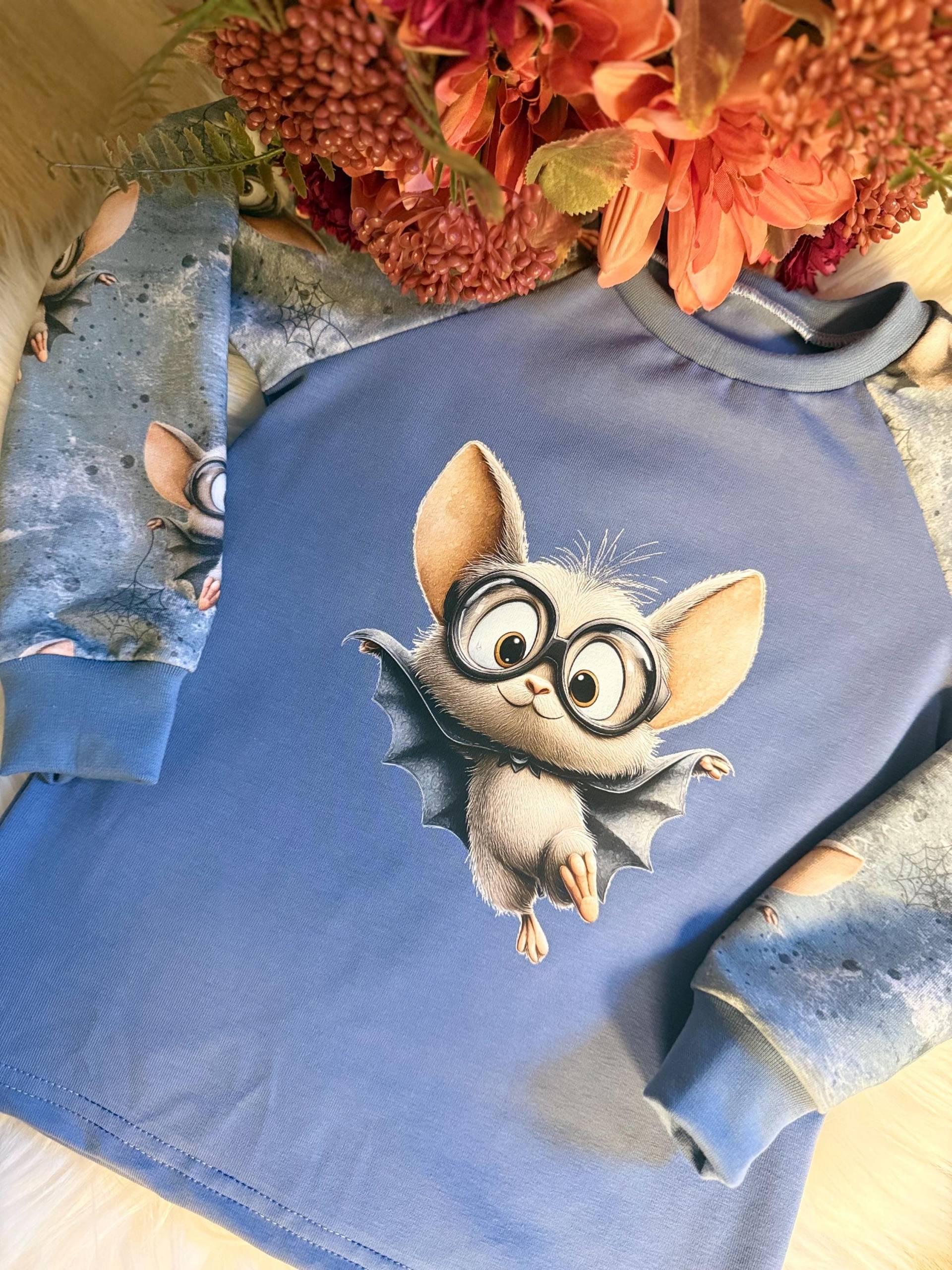 Pullover /Größe 98/ Langarmshirt/ Sweatshirt/ Nachhaltige Kindermode/ Handgemachte Geschenkidee/ Halloween Kinderkleidung von MiMaHandmade2022