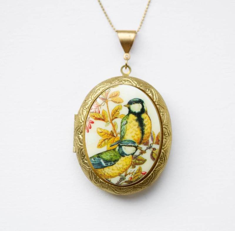 Vintage Medaillon Boho Hippie Meisen Original Pracht Vogel Blätter Messing 60Er 70Er Jahre Hals Kette Cabochon Acryl Vintage Medaillon Boho Hippie Meisen Original Pracht Vogel Blätter Messing 60Er 70Er Jahre Hals Kette Cabochon Acryl von MiMaMeiseVintage