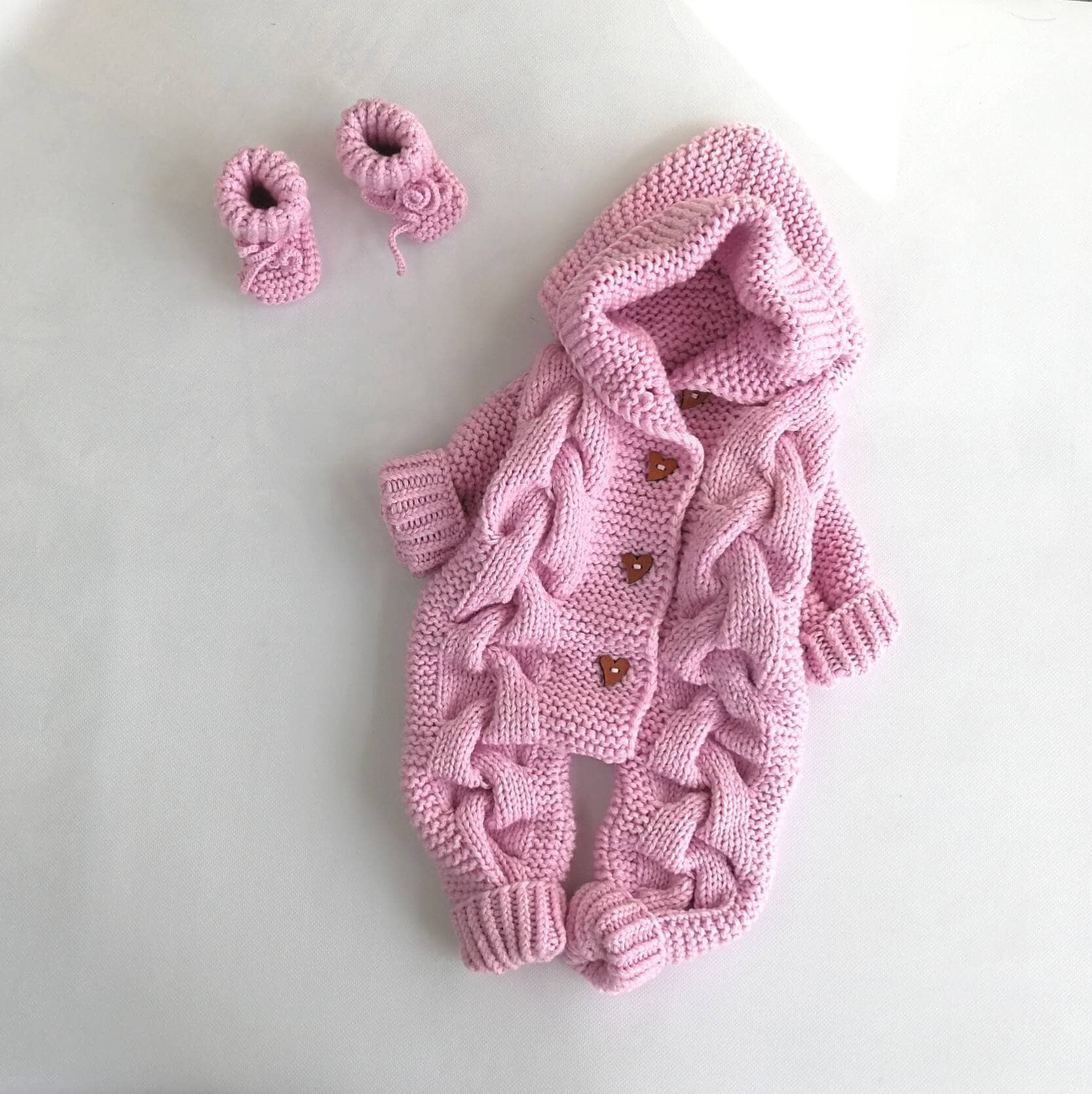 Baby Strampler Und Booties Set, Mädchen Jungen Gestrickt Overall, Neugeborene Winter Kleidung, Neue Mama Geschenk Nehmen Sie Nach Hause Outfit von MiMishkaKids