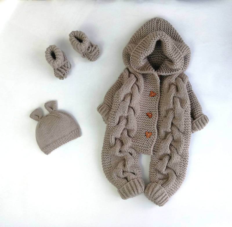 Baby Strampler Und Booties Set Mädchen Jungen Strick Overall Neugeborenen Winter Kleidung Neue Mama Geschenk Take Home Outfit von MiMishkaKids