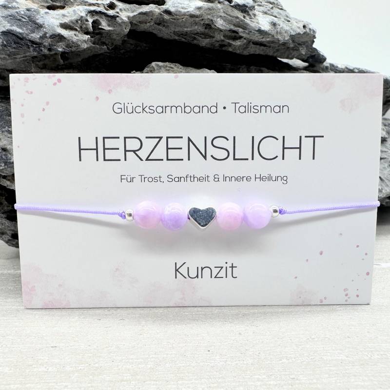 Herzenslicht Edelstein Macramé Armband Kunzit Ca. Ø 6 Mm Zp Herz Talisman Ruhe Vertrauen Selbstliebe Art.-Nr. Mac035.2 von MiPerlaDesign
