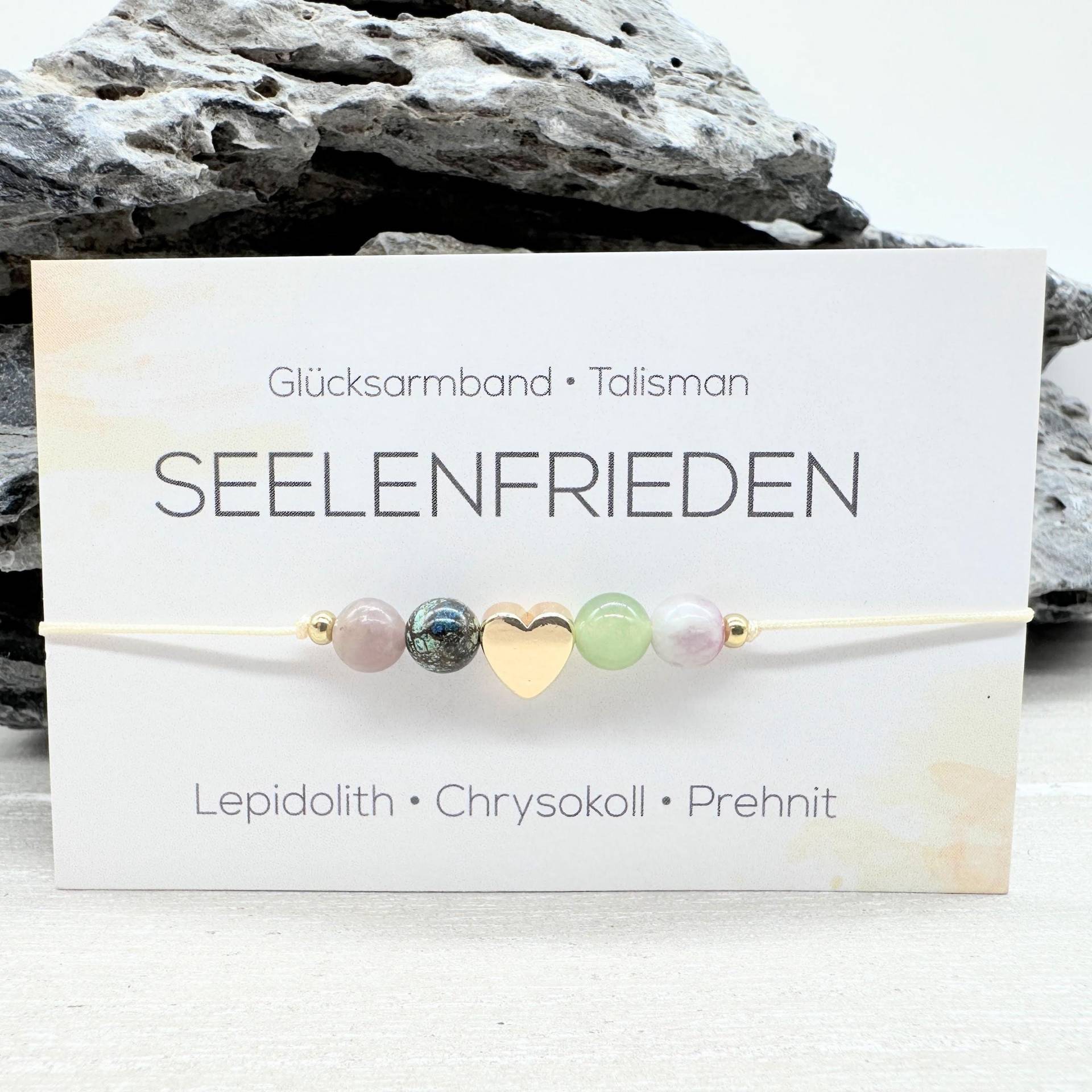 Seelenfrieden Edelstein Macramé Armband Lepidolith Chrysokoll Prehnit Ø 6mm Glücksbringer Entspannung Ruhe Herz Mac039.2 Seelenfrieden Edelstein Macramé Armband Lepidolith Chrysokoll Prehnit Ø 6mm Glücksbringer Entspannung Ruhe Herz Mac039.2 von MiPerlaDesign
