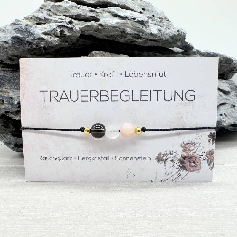 Trauerbegleitung Edelstein Macramé Armband Rauchquarz Bergkristall Sonnenstein Ø 6 Mm Glücksbringer Mut Kraft Mac008.1 von MiPerlaDesign