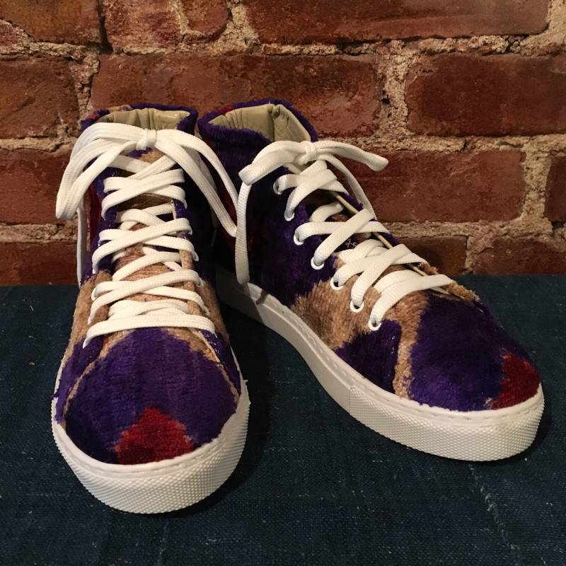 Bestickte High-Tops Aus Samt von MiQissa