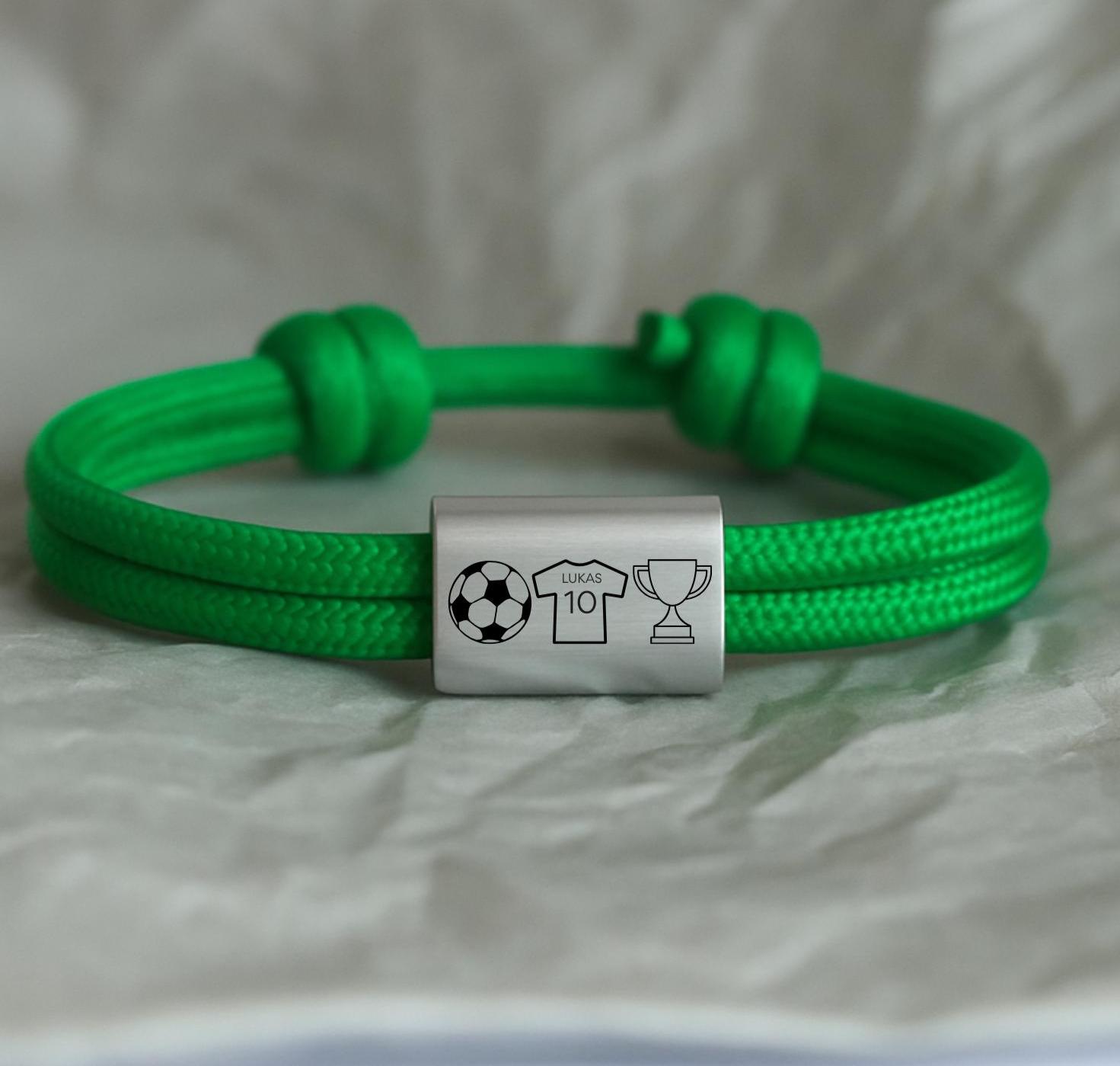 Personalisierte Kinderarmband Fussball, Geschenk Für Jungen, Armband Mit Namen Und Gravur von MiaCoreDE