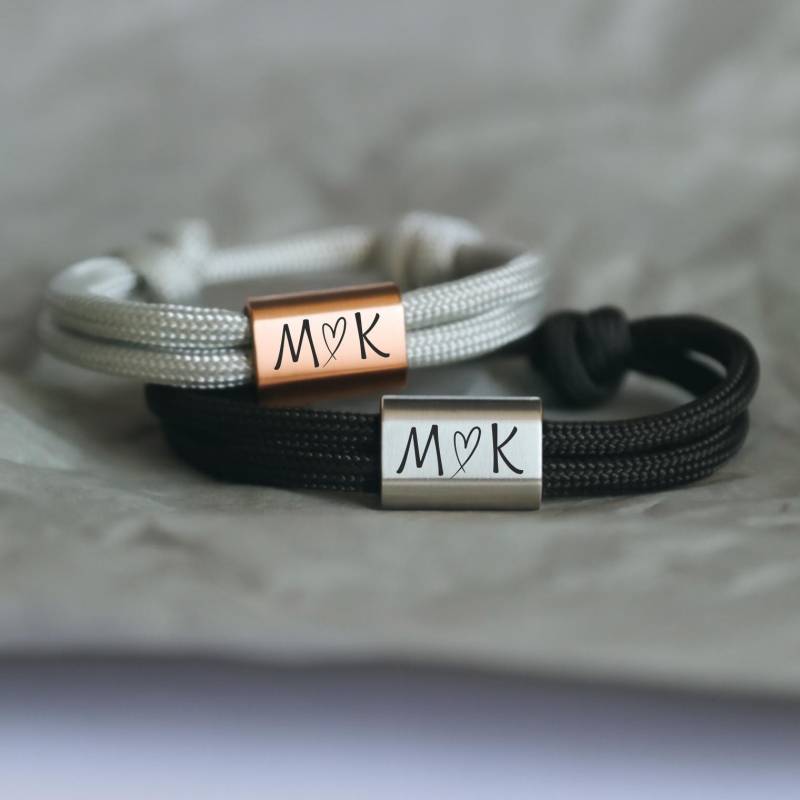 Weihnachtsgeschenk Für Paare, Partnerarmband Mit Gravur Aus Segeltau, Personalisiert Armband, Partnerschmuck, Geschenk Ihn Und Sie von MiaCoreDE