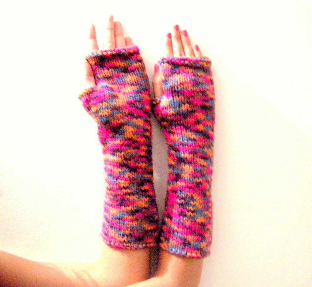 Frauen Handschuhe, Strickaccessoires von MiaJewelryStudio