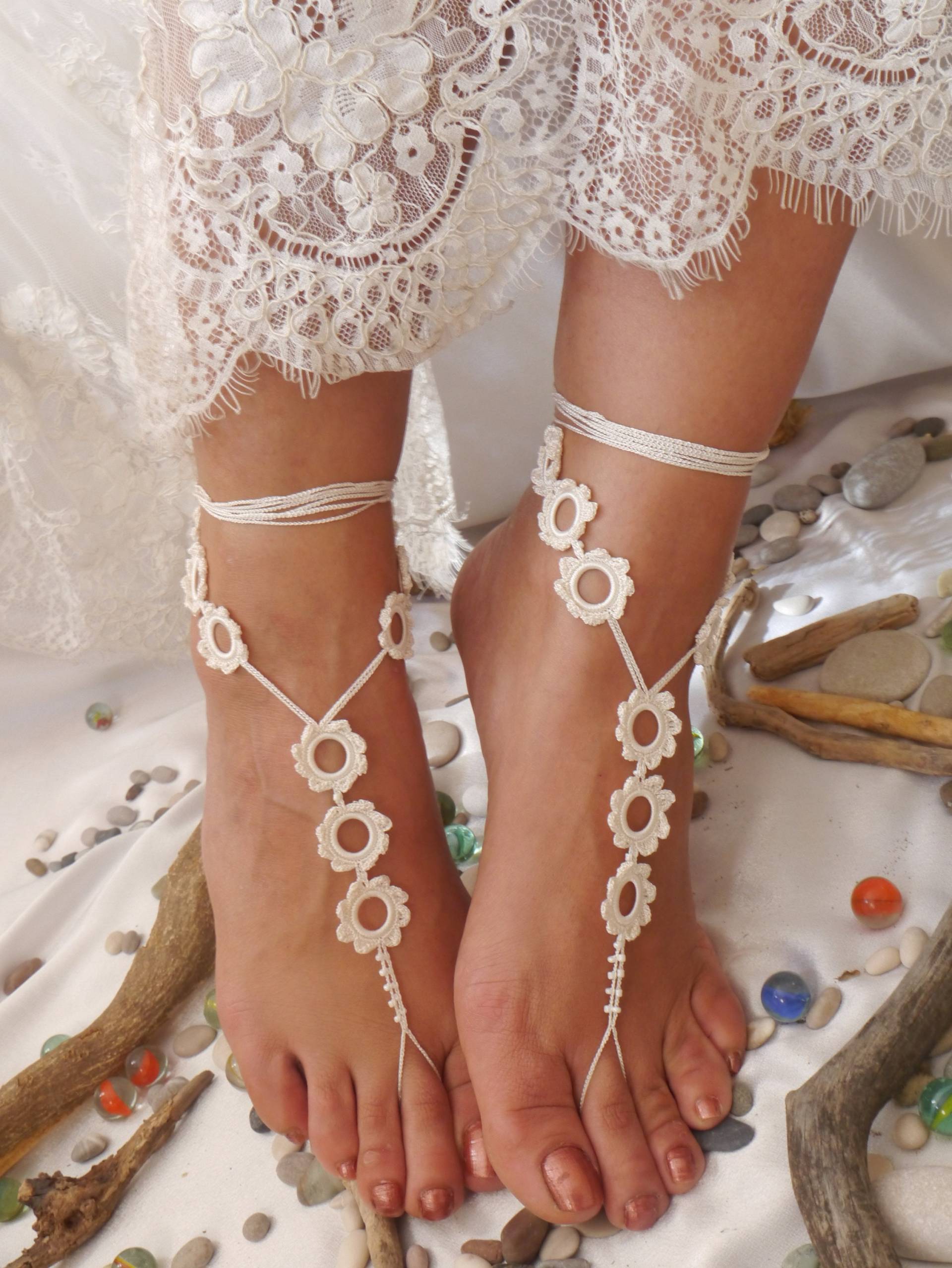 Gehäkelte Barfuß Sandalen Elfenbeinspitze Hochzeit Strandschmuck von MiaJewelryStudio