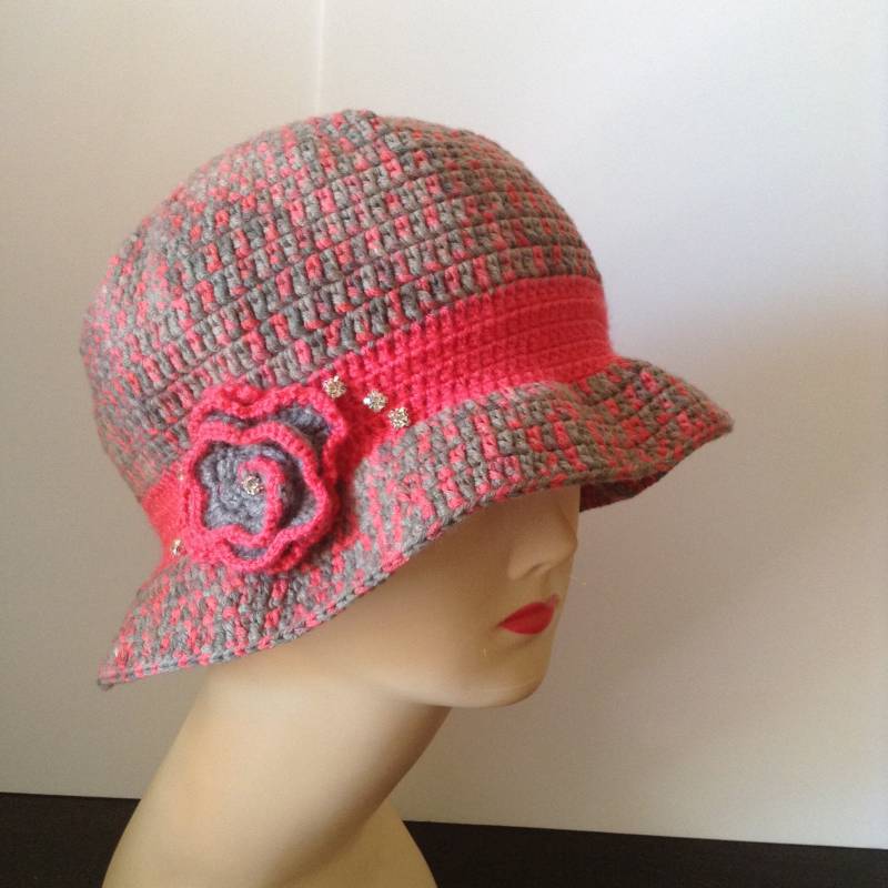 Hut, Damen Accessoire, Gehäkelte Rosafarbener Hut von MiaJewelryStudio