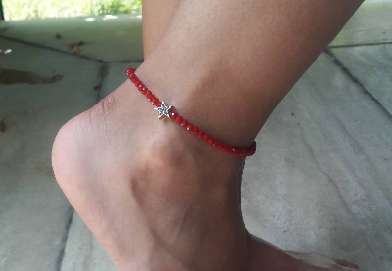 Rote Kristall Fußkette Stern Anhänger Strand Schmuck von MiaJewelryStudio