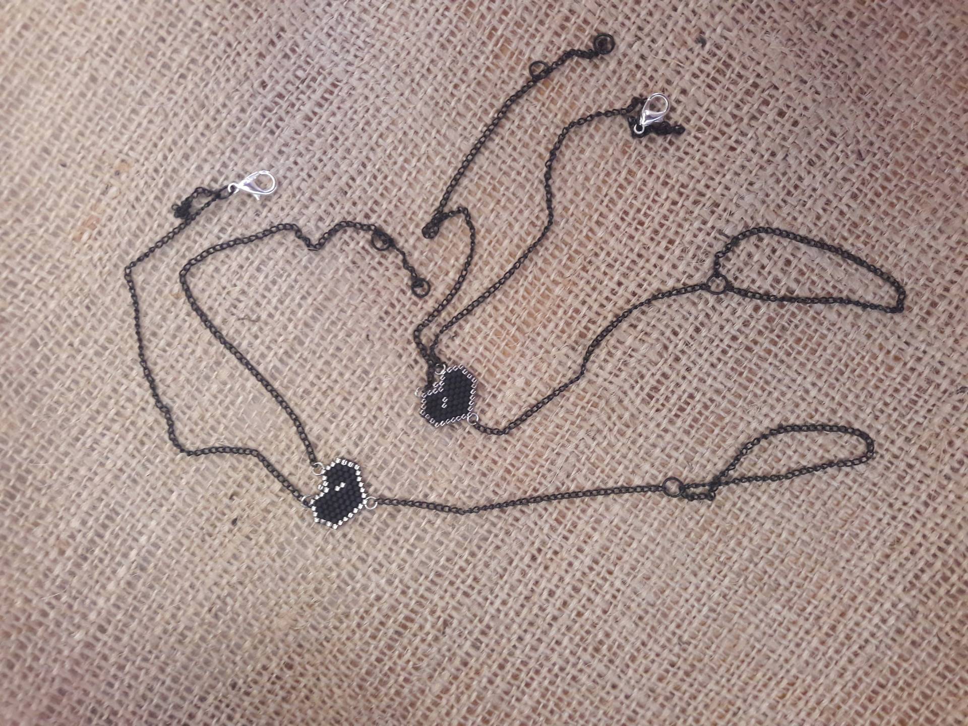 Schwarz Miyuki Herz Barfuß Sandalen Hochzeit Am Strand Fußkettchen von MiaJewelryStudio