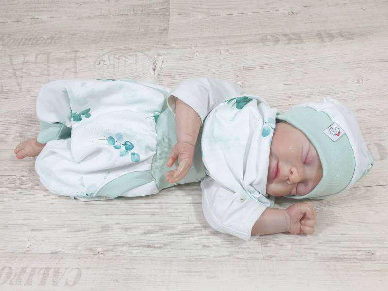 Pumphose Einzeln Oder Im Set Baby Kind Designer Limitiert Eukalyptus Hell Von Atelier Miamia von MiaMiaAtelier