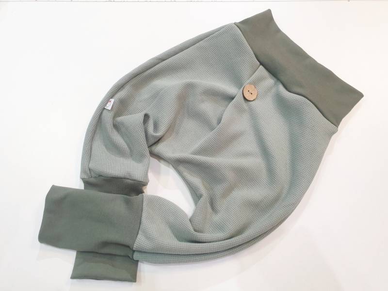 Pumphose Mit Knopf Von Atelier Miamia von MiaMiaAtelier