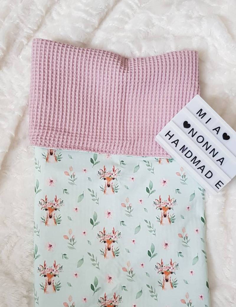 Babydecke Aus Waffelstoff Mit Zauberhaften Motiven in Mint Oder Rosa von MiaNonnaHandmade