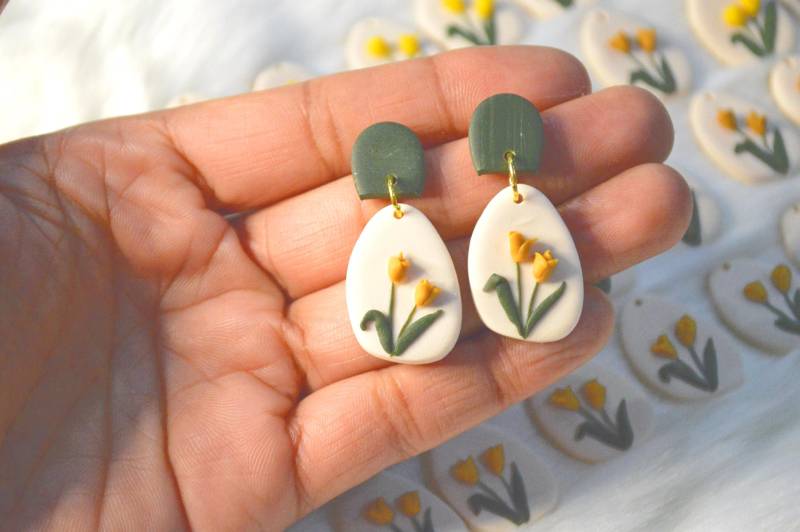 Ohrringe Aus Polymer Clay/Tulpenohrringe Modeschmuck Personalisiertes Handgemachtes Geschenk von MialieClay