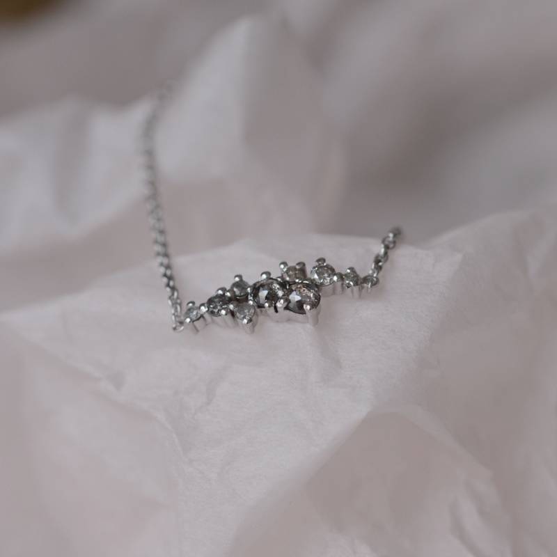 Salz Und Pfeffer Diamant Armband, Tiny Cluster Ungewöhnliches Armband von MialisJewelryStore