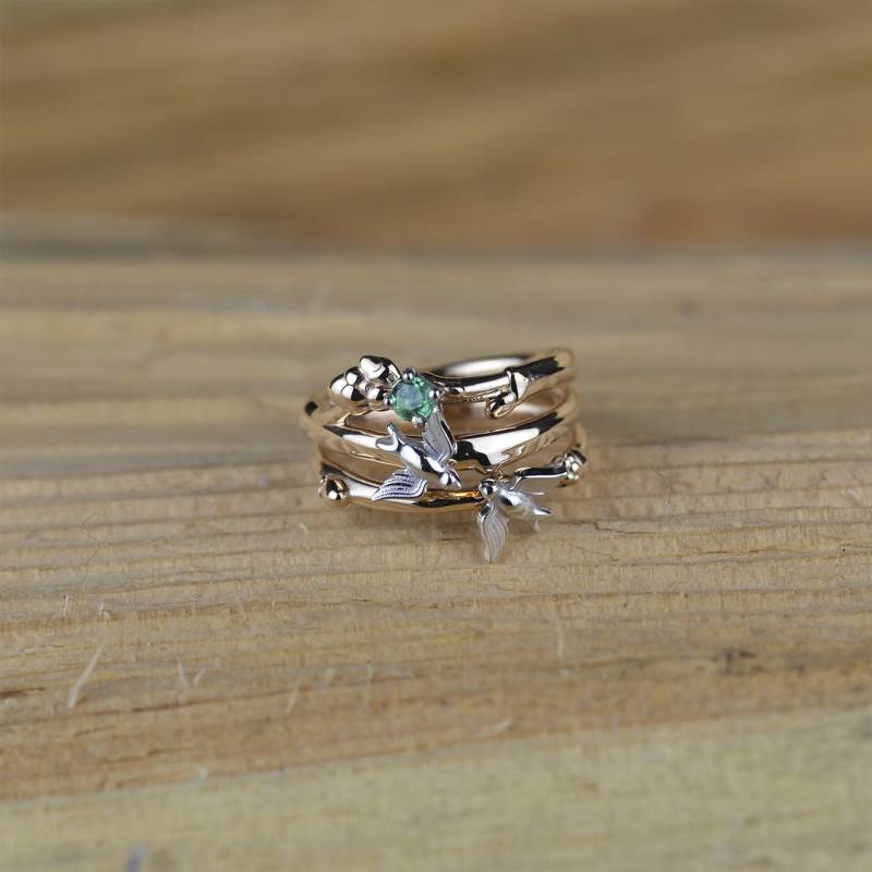 Smaragd Verlobungsring, Smaragdring Aus Massivem Gold, Alternative Smaragdblattring von MialisJewelryStore