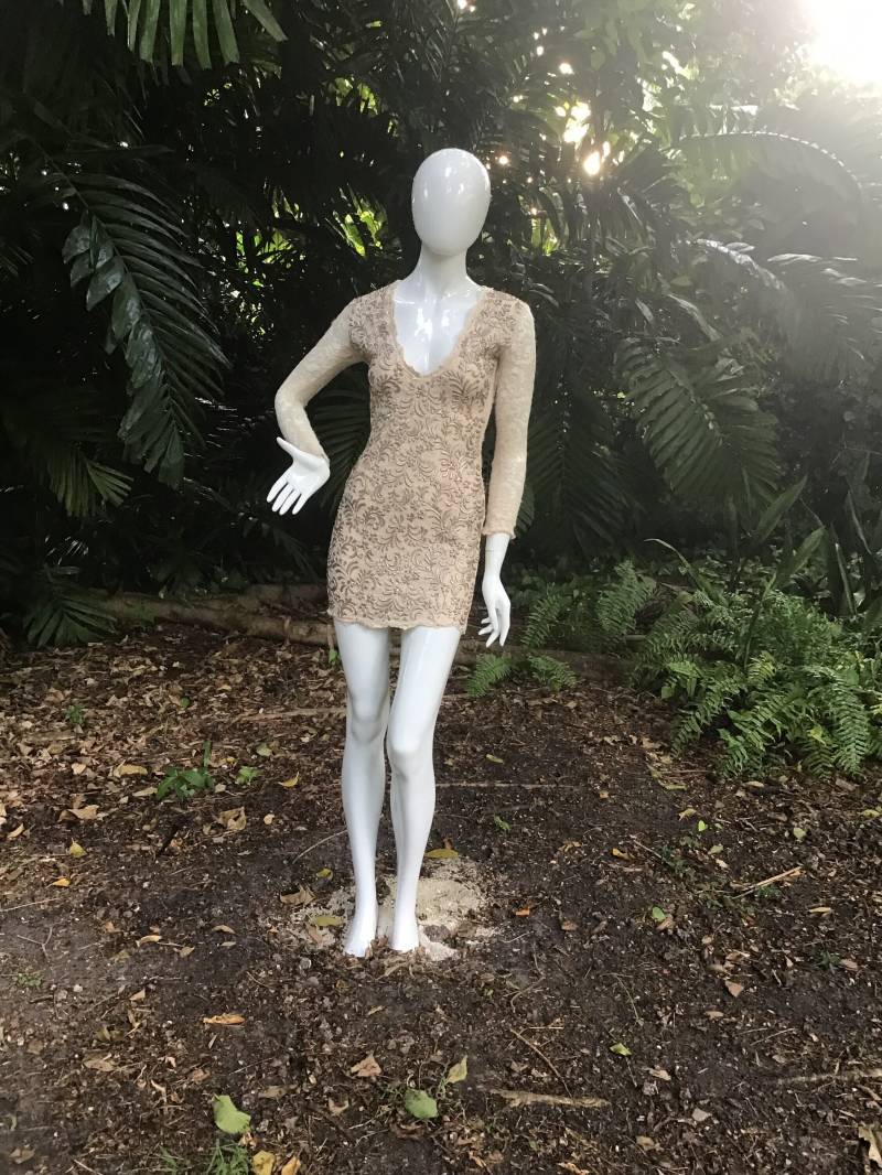 Vintage Mini Handbemaltes Spitzenkleid von Miamivintagestore