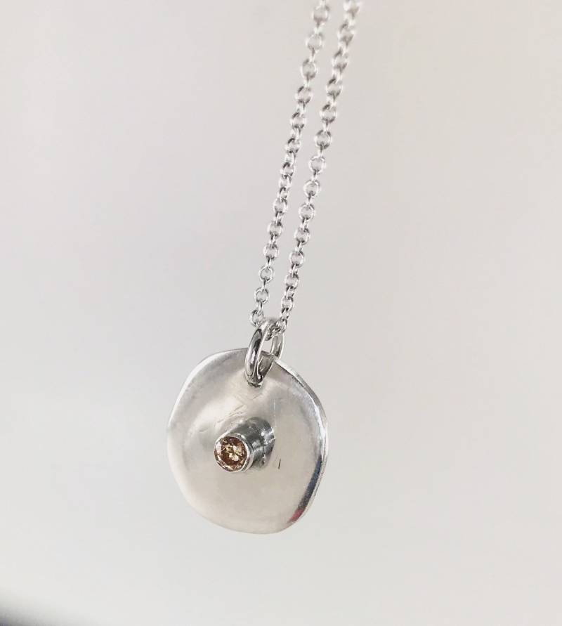 Champagner Cz Auf Sterlingsilber Anhänger Mit Sterling Silberkette Champagner Cz Auf Sterlingsilber Anhänger Mit Sterling Silberkette von MibbieJewelry