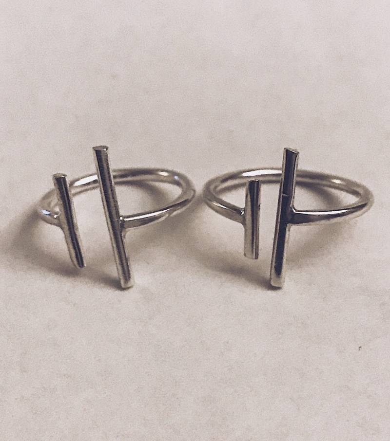 Parallel Bar Sterlingsilber Öffnen Ring Minimal Verstellbaren Double T-Bar Parallel Bar Sterlingsilber Öffnen Ring Minimal Verstellbaren Double T-Bar von MibbieJewelry
