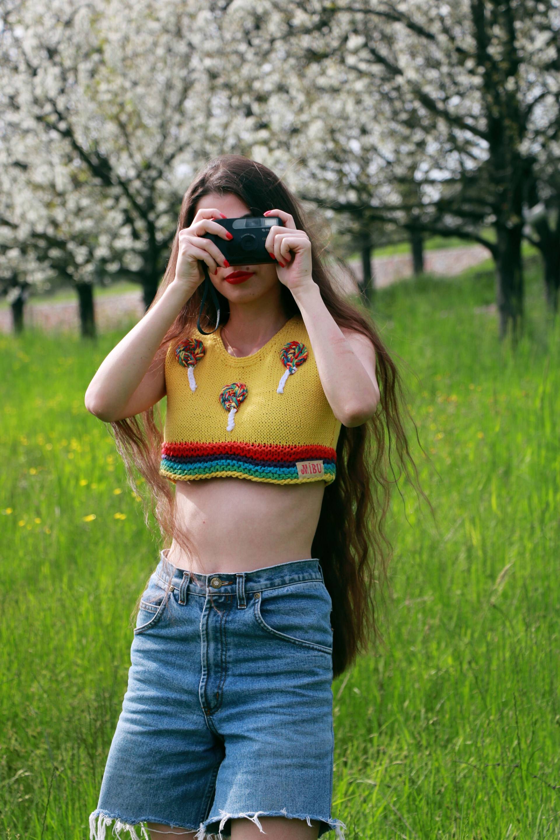 Lollipop Crop Top, Regenbogen Handgemachtes Strick Top von Mibudesign