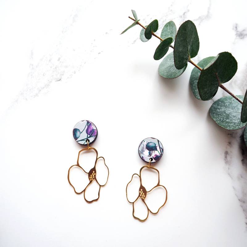 Blumen Baumeln Ohrringe, Statement Gold Floral Anemone Blume Sommer Minimal Ohrringe von MicaPeet