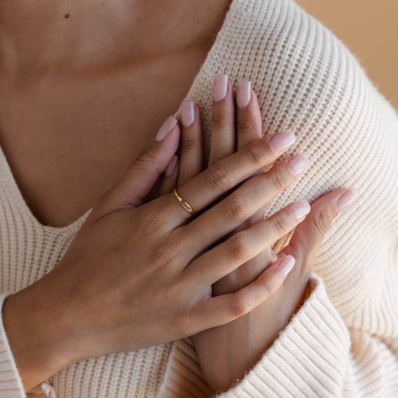 Personalisierter Ring - Mit Gravur Stapelbare Ringe Zierlicher Mutter Geschenk Brautjungfer von MichPersonalized