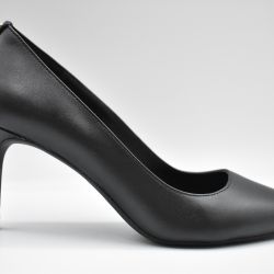 Elegante Schwarze Michael Kors Schnürflats Für Damen von Michael Kors